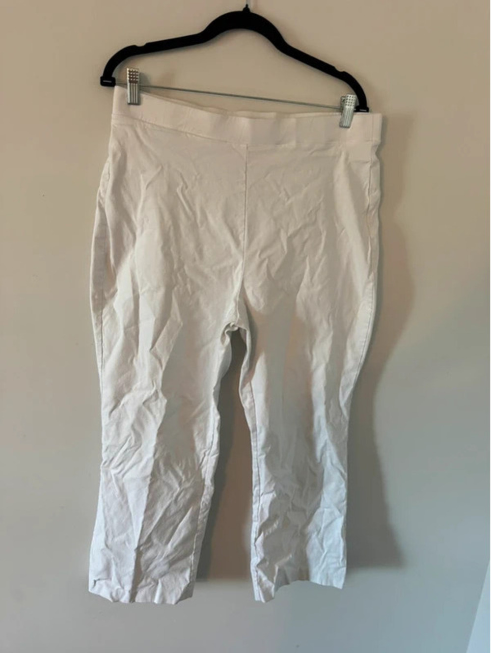 Crown & Ivy White Cropped Pants Size XL